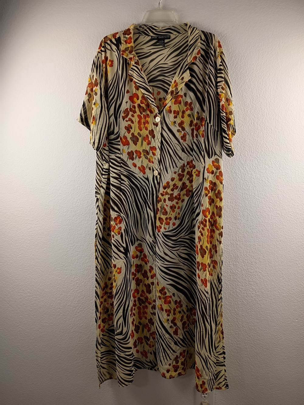 Mlle Gabrielle VTG Plus Size 22 Zebra Floral Side Split Button Up Cardigan